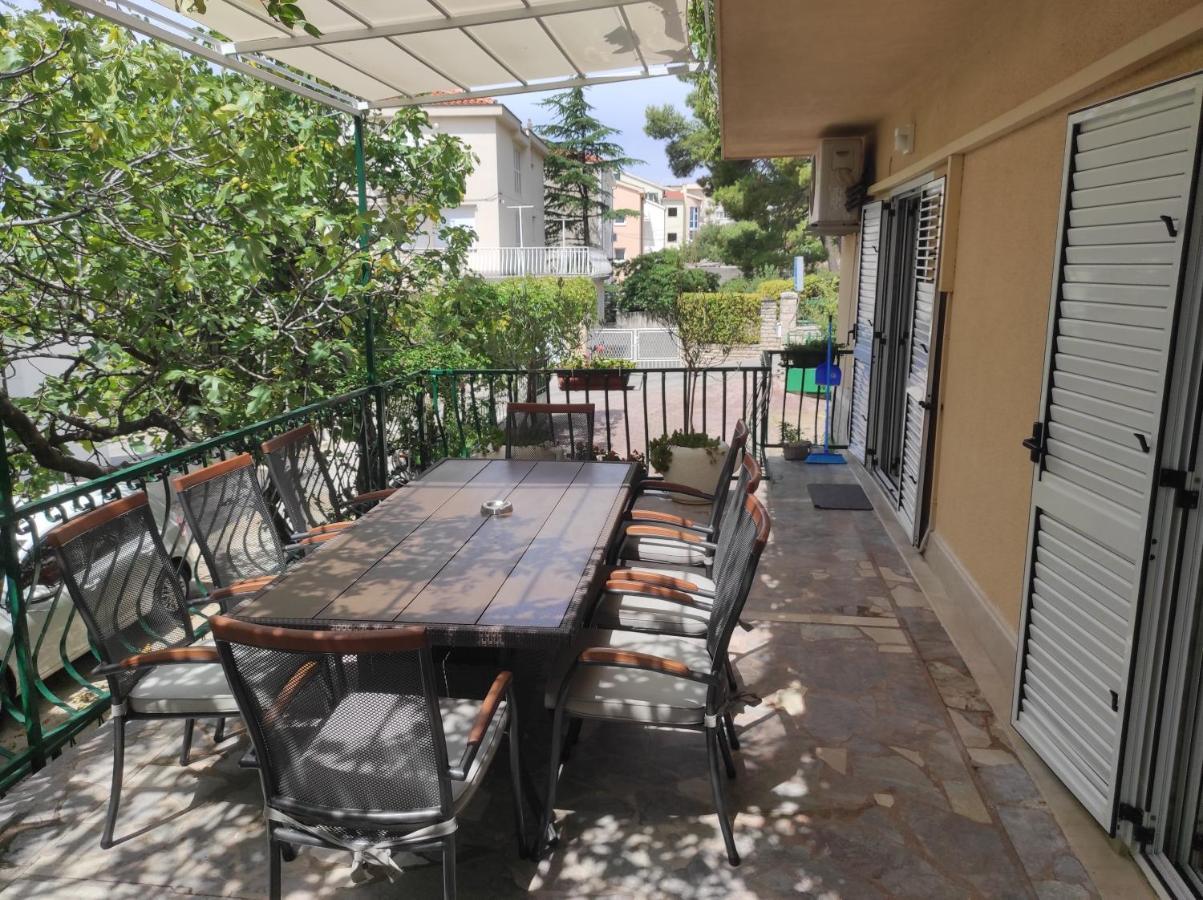 Apartments Vekic Makarska Bagian luar foto