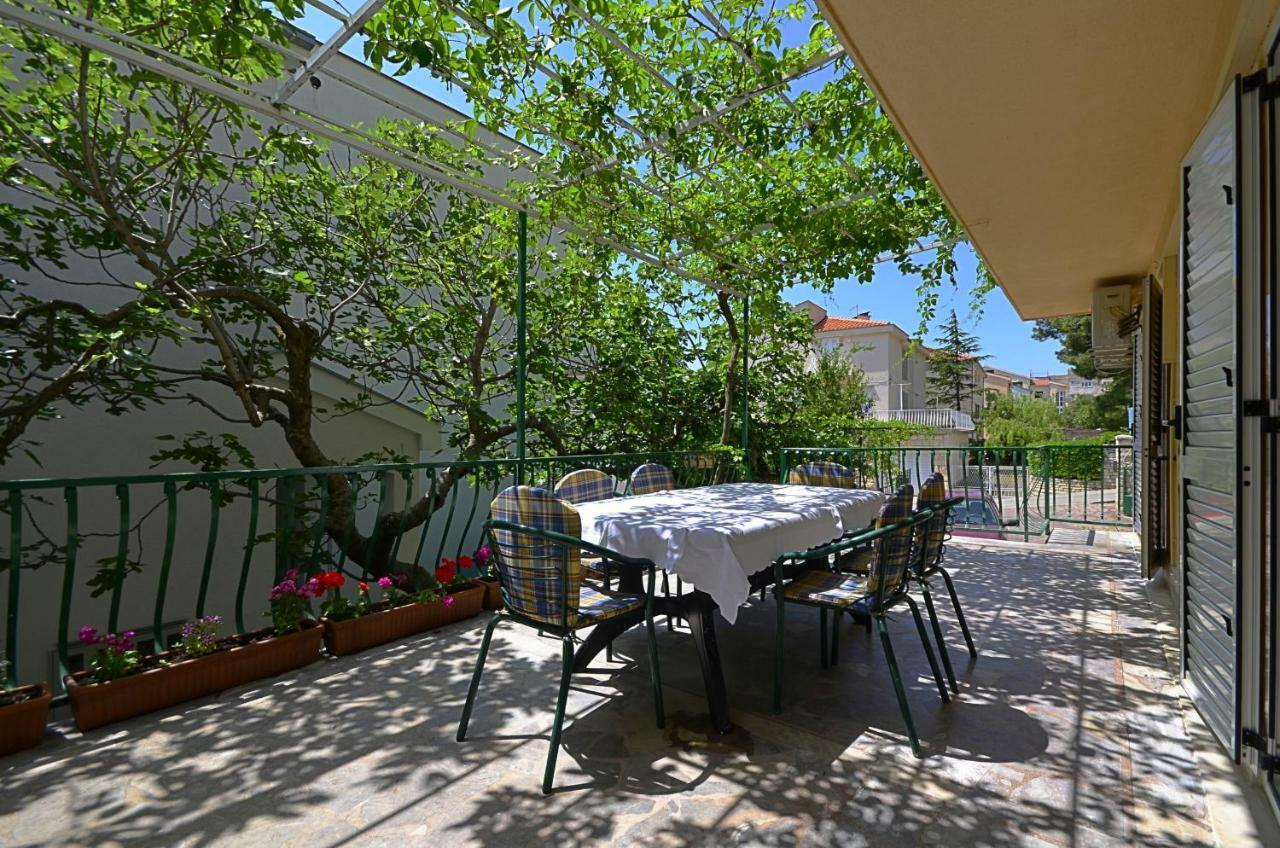 Apartments Vekic Makarska Bagian luar foto