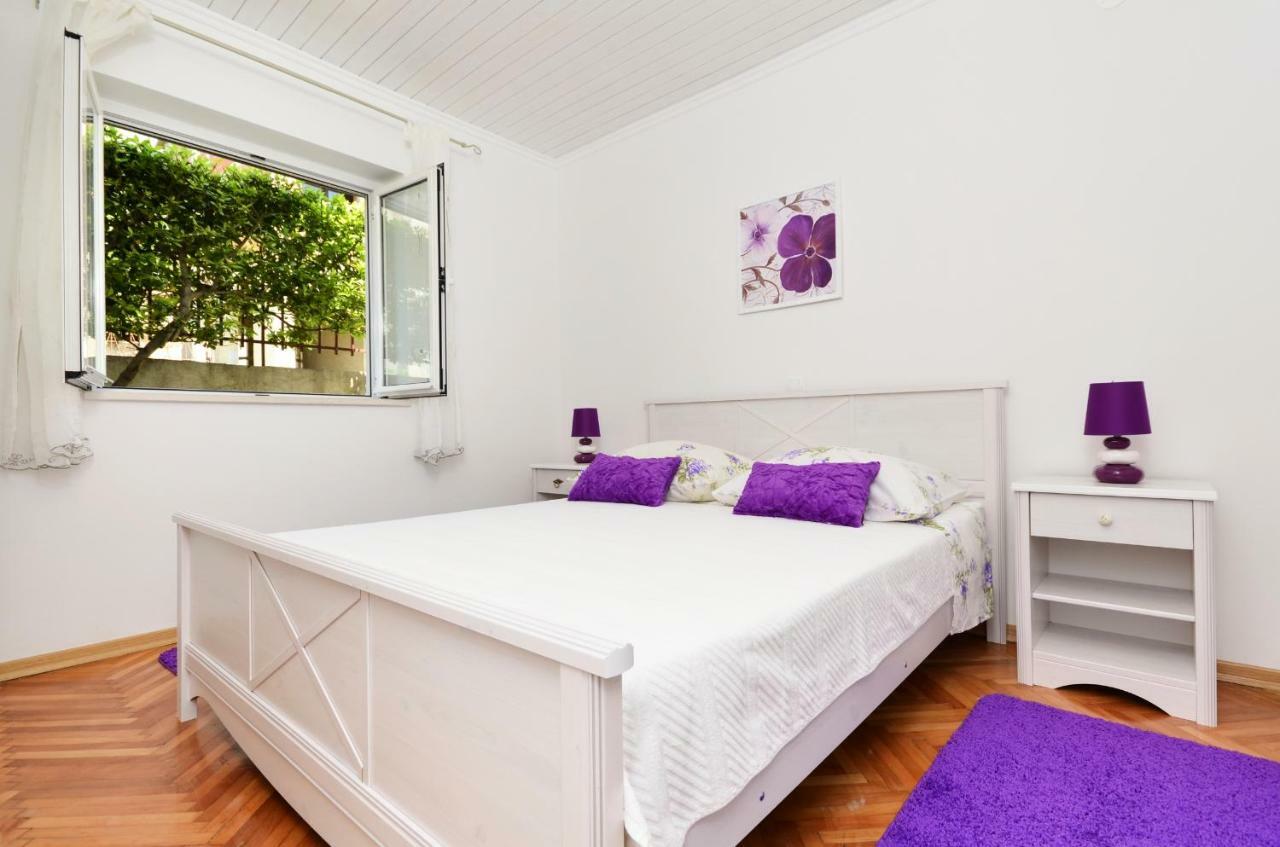Apartments Vekic Makarska Bagian luar foto
